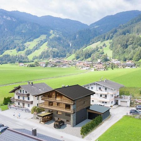 Cozy Loft In The Alps Of Zillertal Apartment Schwendau Bagian luar foto